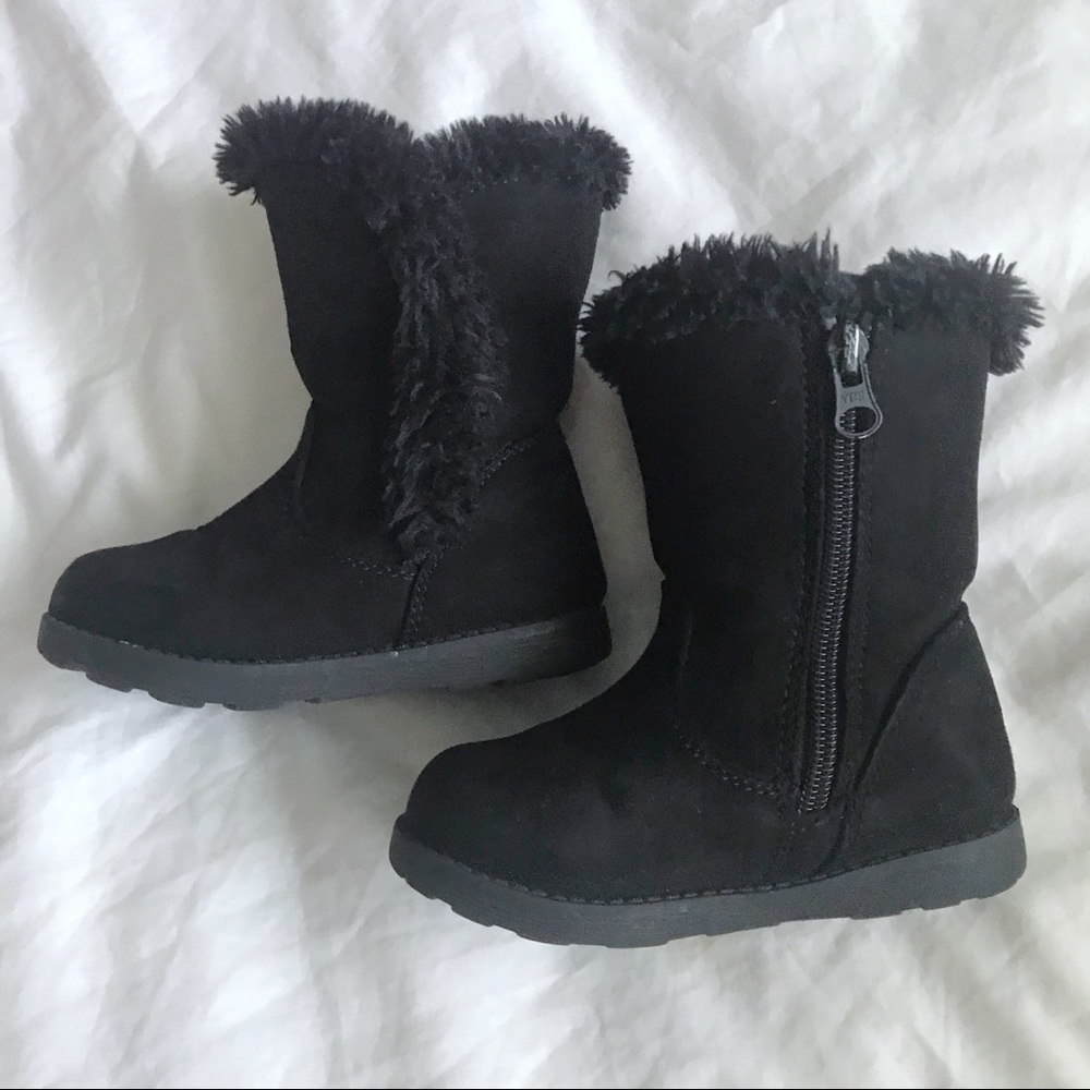 ⛔️SOLD⛔️ Cat & Jack Toddler Black Suede Boots - Picture 1 of 8